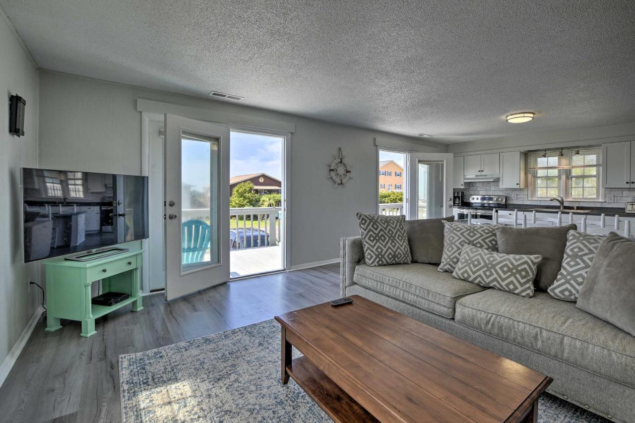 Oak Island Beach Abode With Deck Walk To Shore! Экстерьер фото